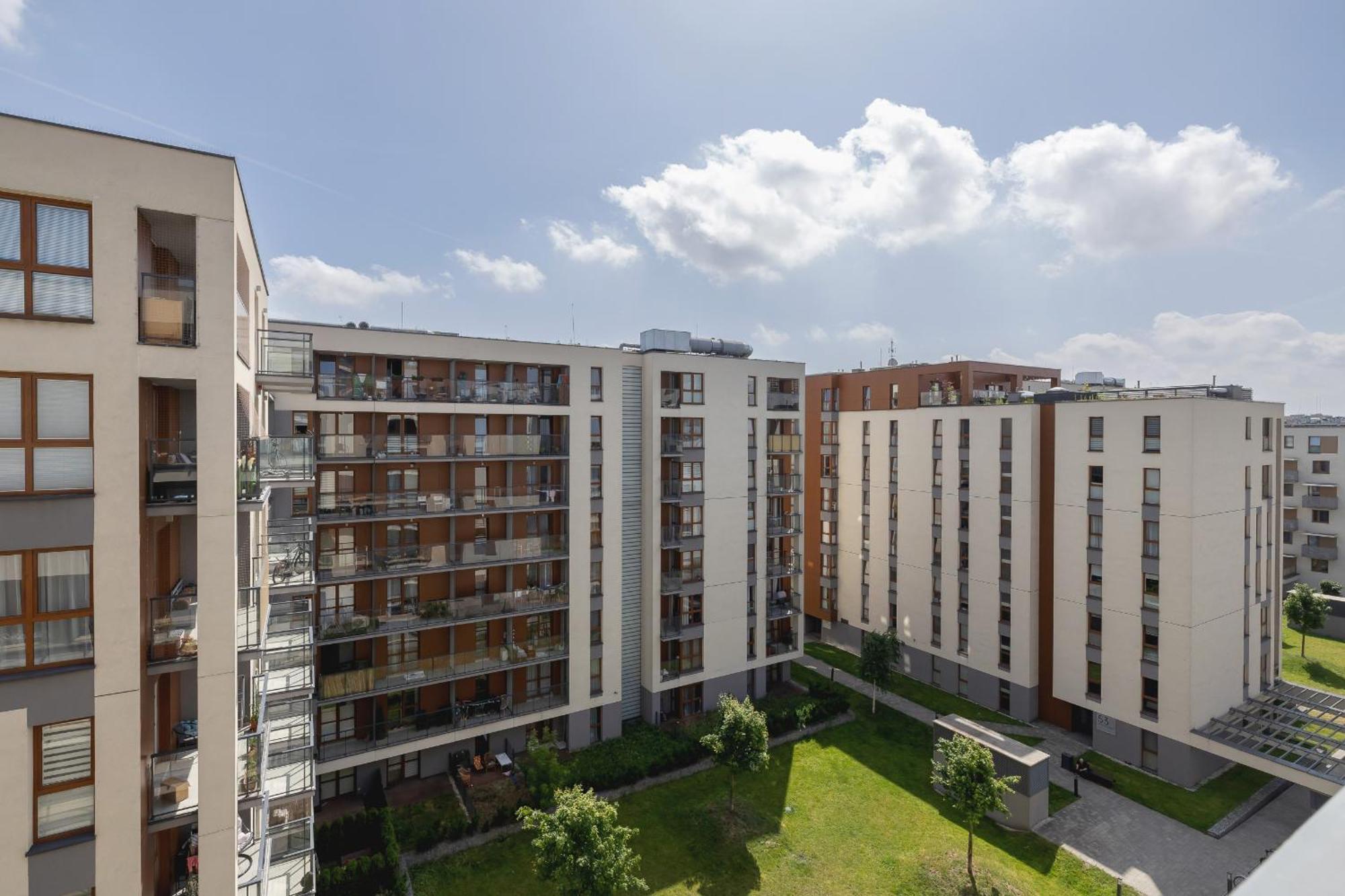 Przytulny Apartament Na Wroclawskiej Z Parkingiem W Krakowie By Noclegi Renters Exterior photo
